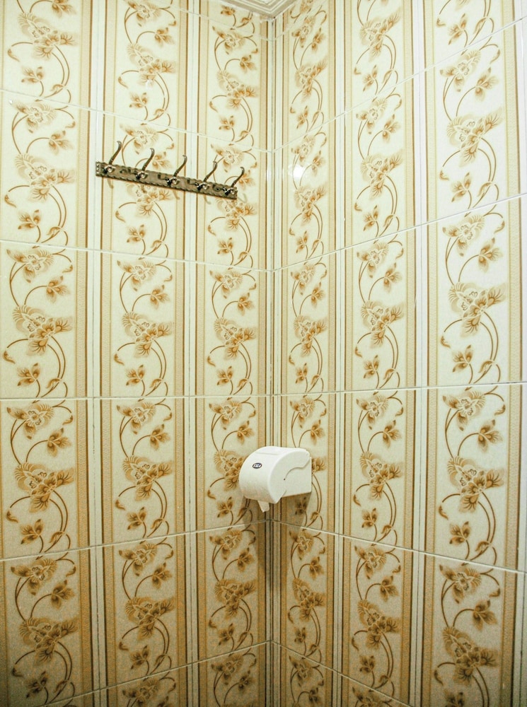 Deluxe Double Room - Photo 11