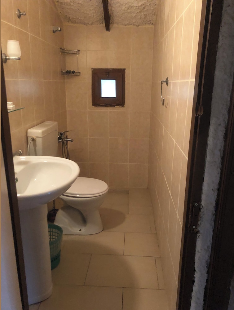 Traditional Cottage - Photo 18