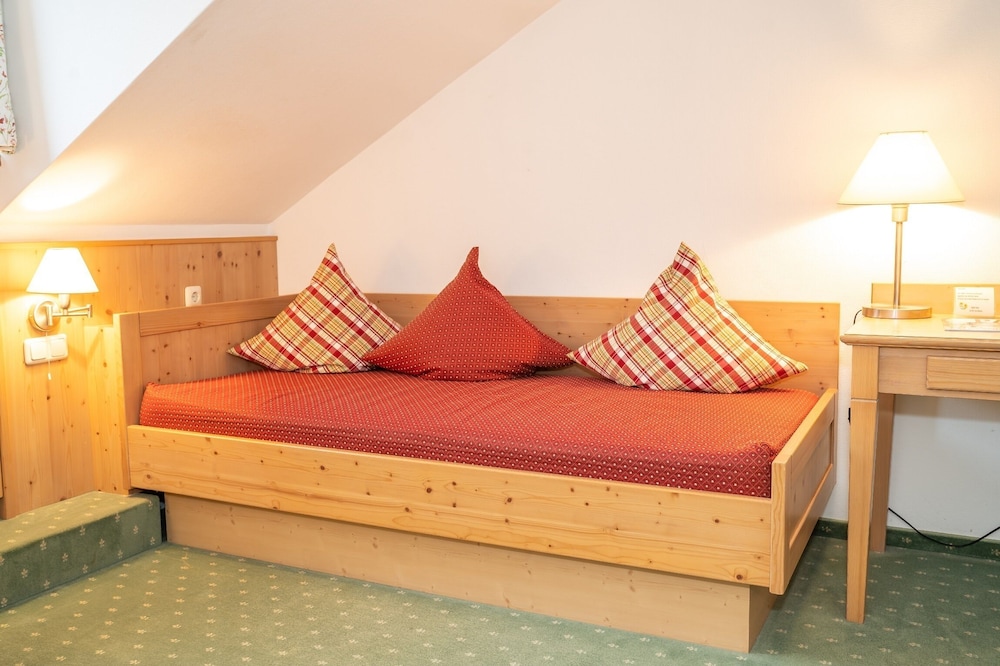 Single Room photo 2