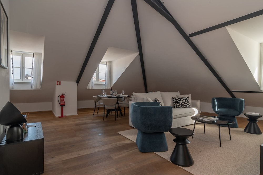 Standard Loft