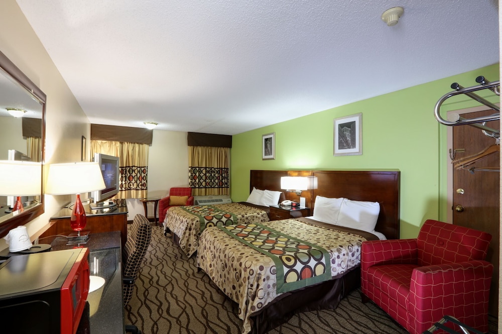 Standard 1 Full Size Bedroom photo 2