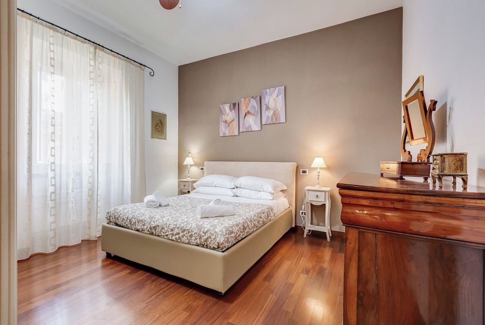 Apartment, 2 Bedrooms, Garden View