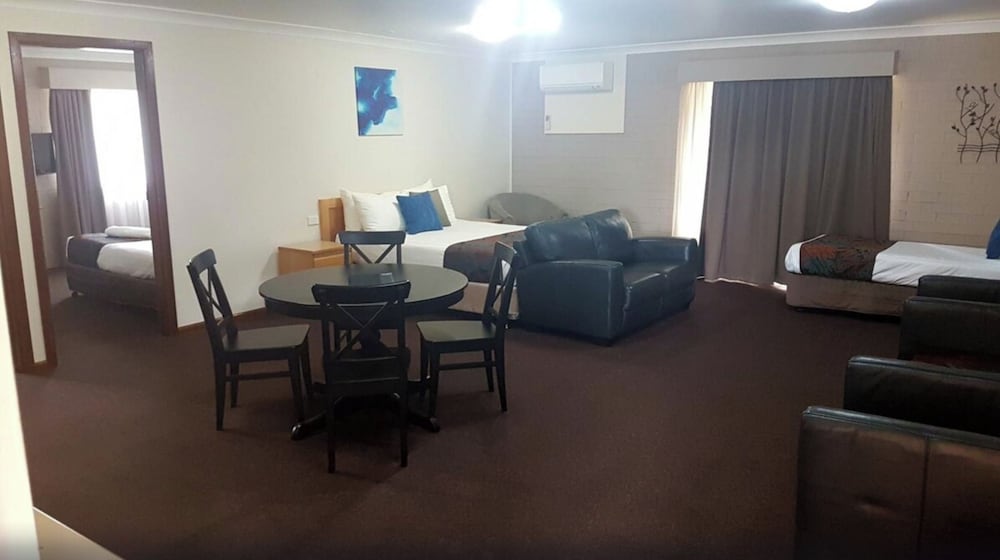 Exclusive Room, 2 Bedrooms, Connecting Rooms, Courtyard View photo 1