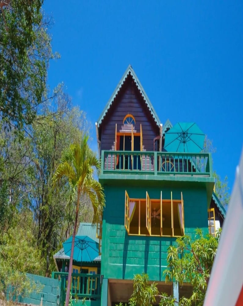 Villa photo 2