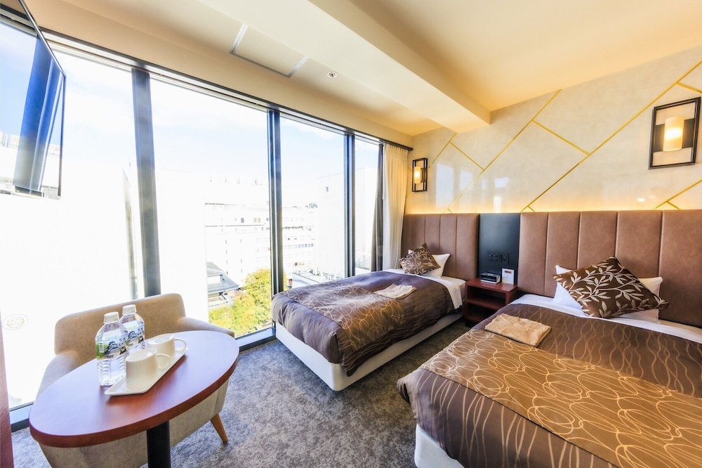 Castle view High floor Twin Room, Non Smoking photo 1