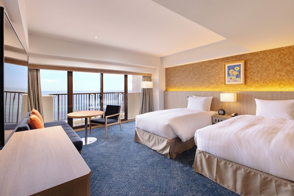 Van Gogh's sunflower Room TypeA, Main Tower, Non-Smoking, 37sqm, Ocean View