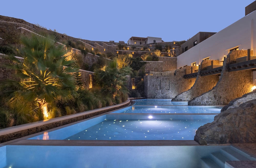 EON Junior Suite with Supreme Pool and Garden View - Photo 8