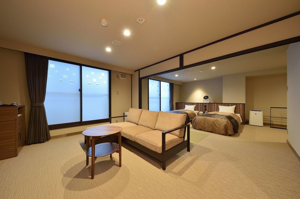 Western Deluxe Twin Room B , 39sqm, Non Smoking photo 1