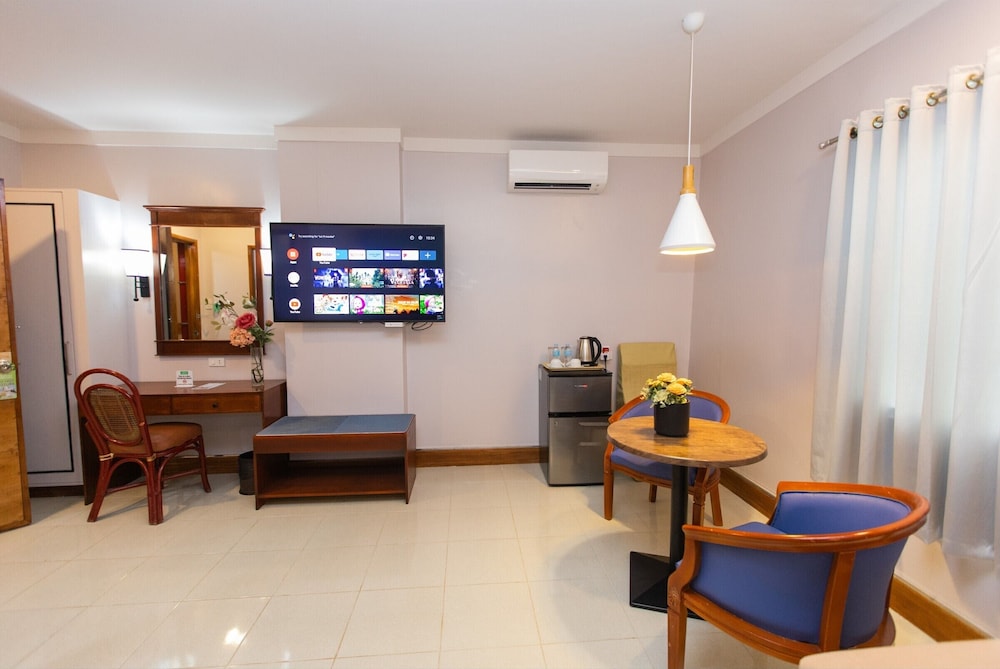 Executive Room - Photo 3