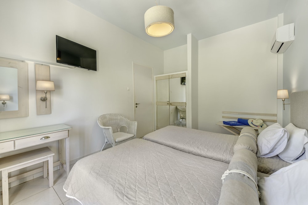 Standard Double or Twin Room, 1 Bedroom - Photo 6