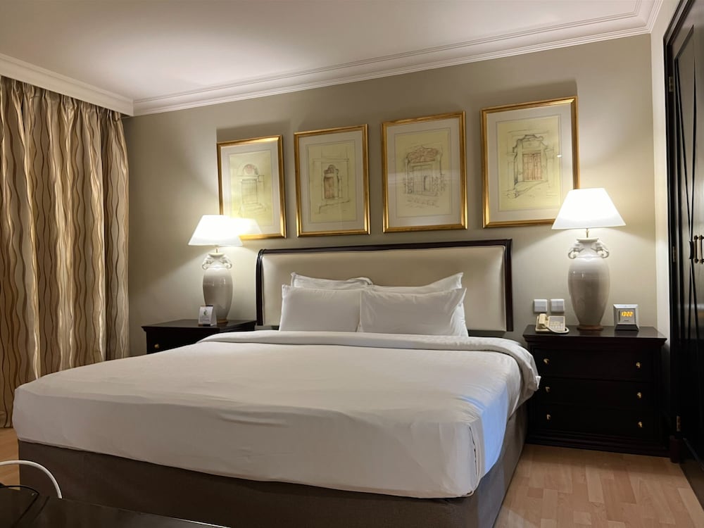 Deluxe Room, 1 Queen Bed