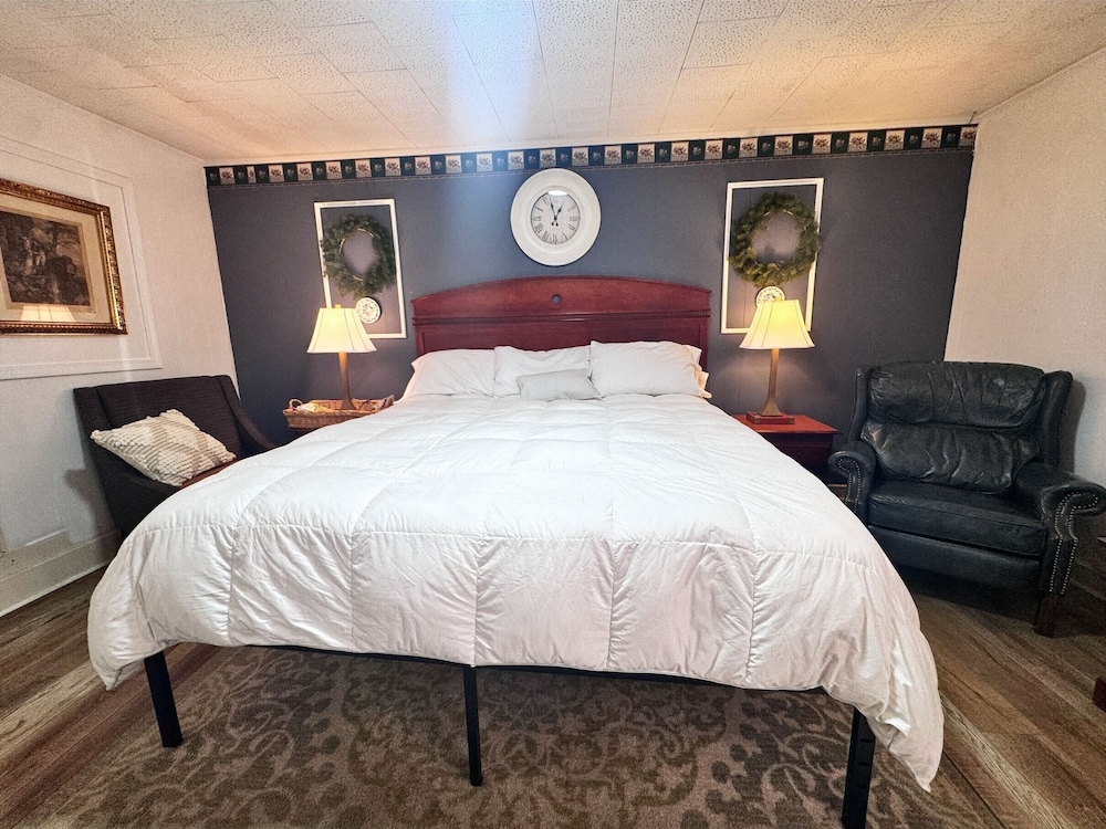 Deluxe Room, 1 King Bed