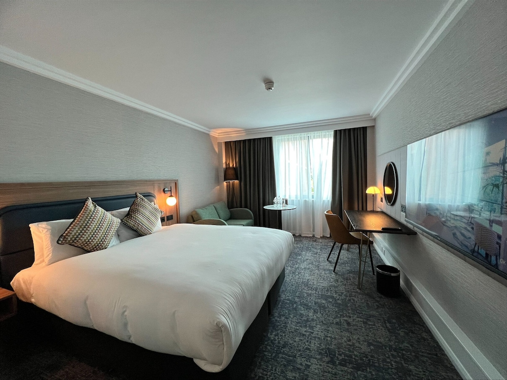 Premium Room, 1 King Bed (Super King) - Photo 1