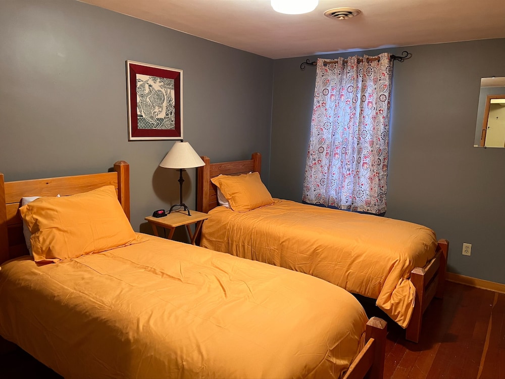 Standard House, 5 Bedrooms, Non Smoking (Oakridge Farmhouse,  Kitchen)