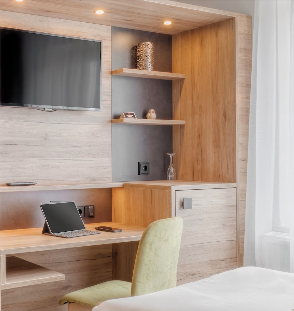 Premium Single Room