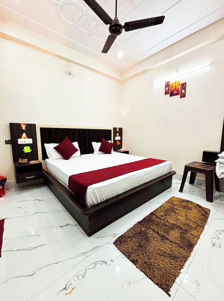 Junior Double Room