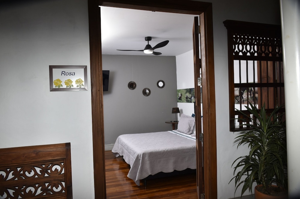 Business Suite, 1 King Bed