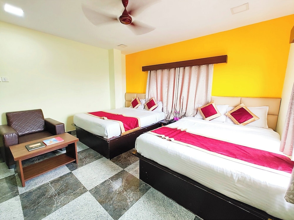 Deluxe Quadruple Room, Air conditioning, City View