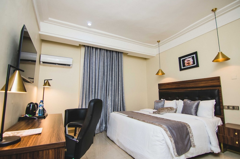 Junior Suite, 1 Bedroom, Accessible photo 1