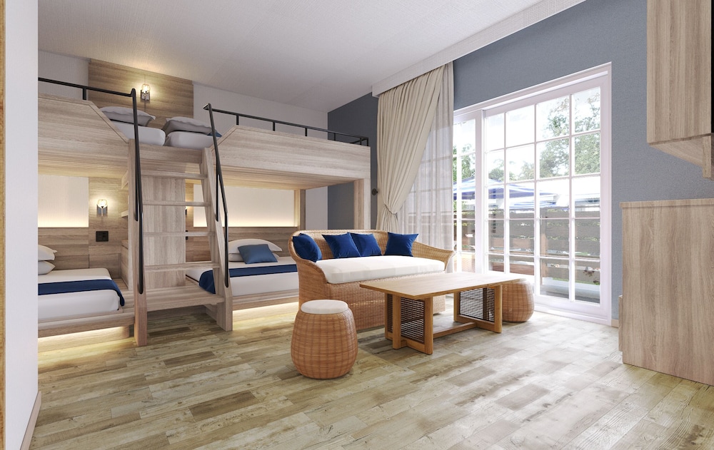 Comfort Quadruple Room, Garden View