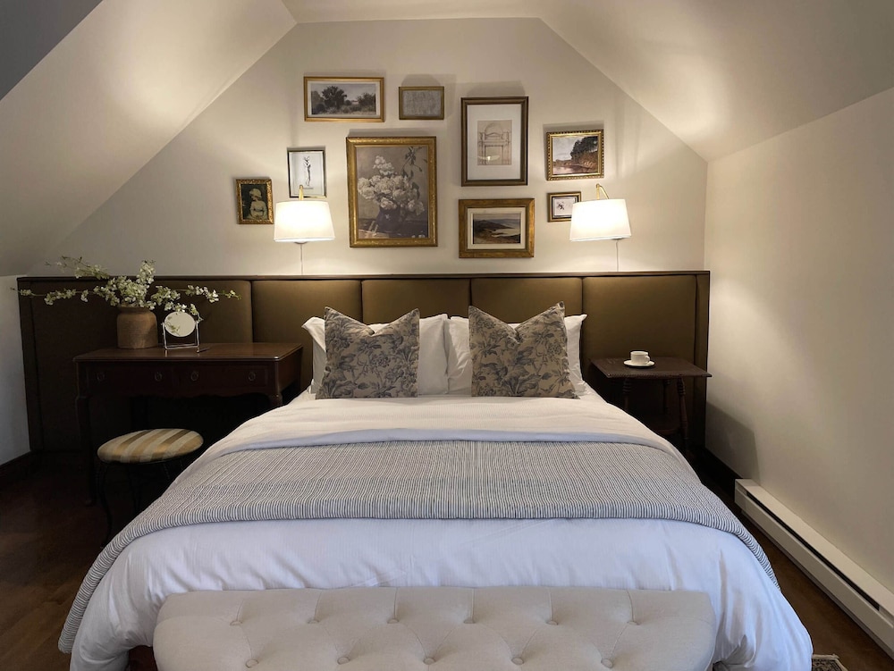 Exclusive Suite, 1 Bedroom, Balcony, Lake View