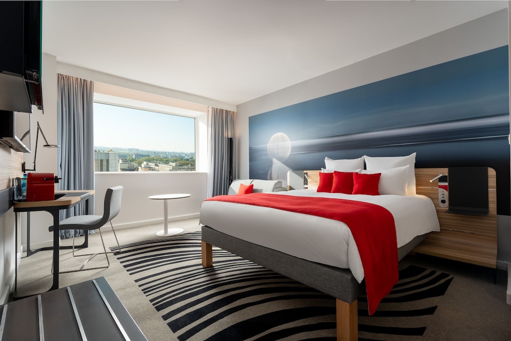 Executive Room, 1 Queen Bed with Sofa bed photo 2