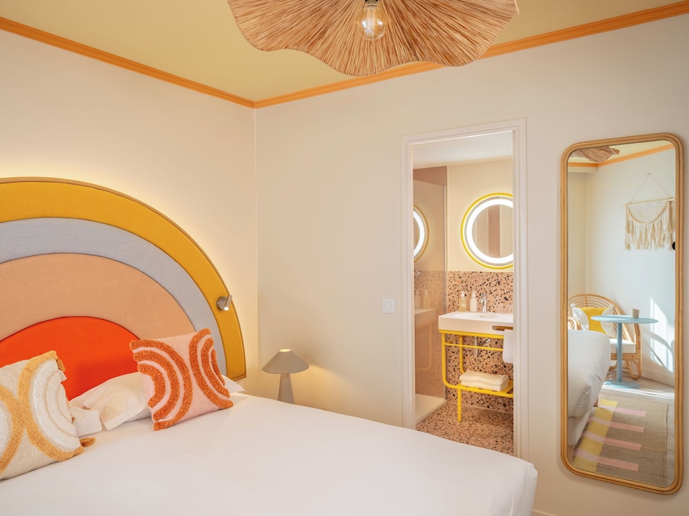 Superior Room, 1 Queen Bed