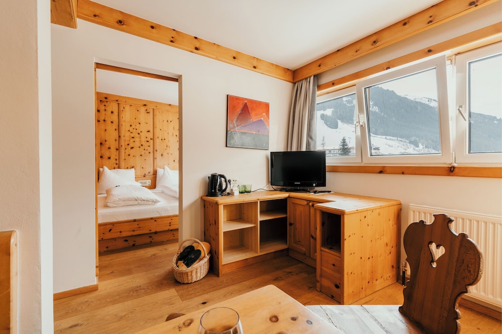 Double Room (Glücks Nest)