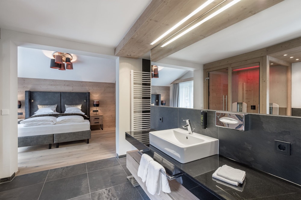 Deluxe Suite, 3 Bedrooms