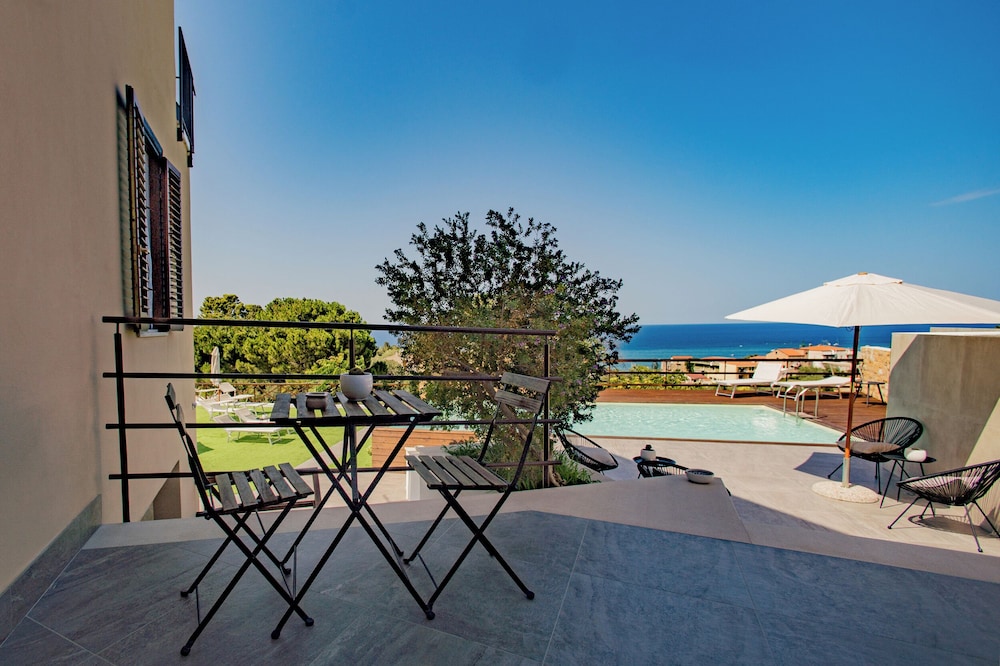 Superior Condo, Sea View, Ground Floor