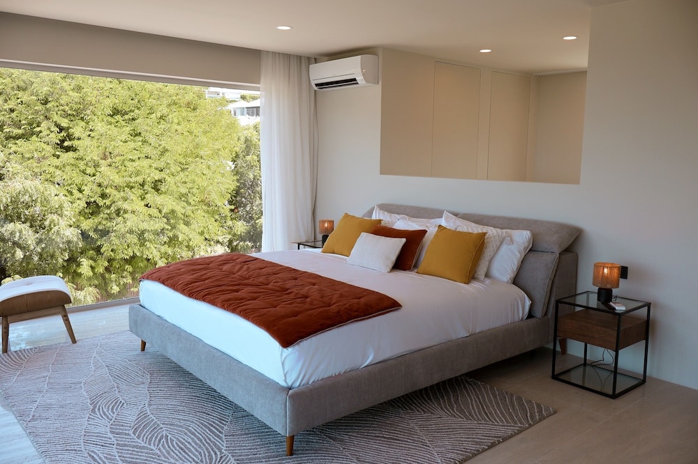 Deluxe Duplex, 1 King Bed, Terrace, Ocean View