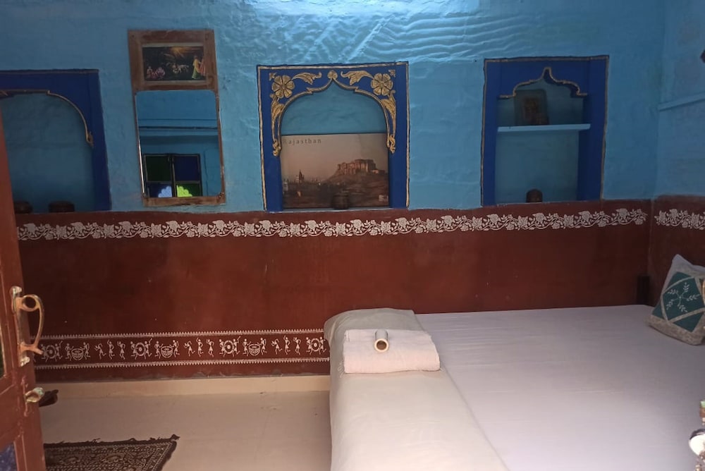 Economy Room photo 3
