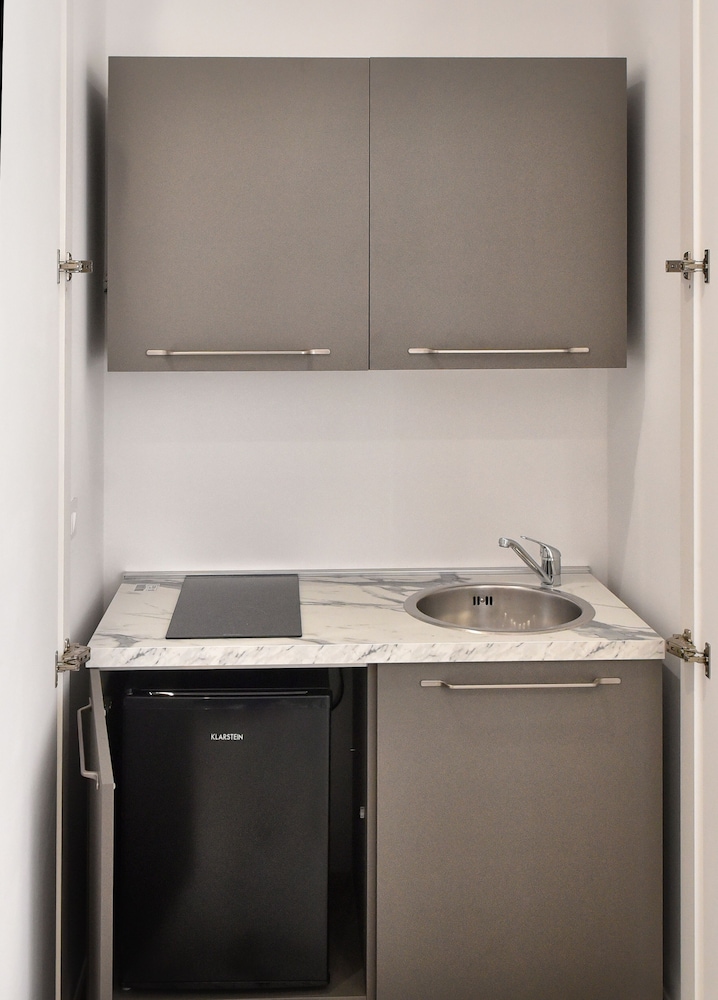 Superior Apartment, 2 Bedrooms, Annex Building - Photo 7