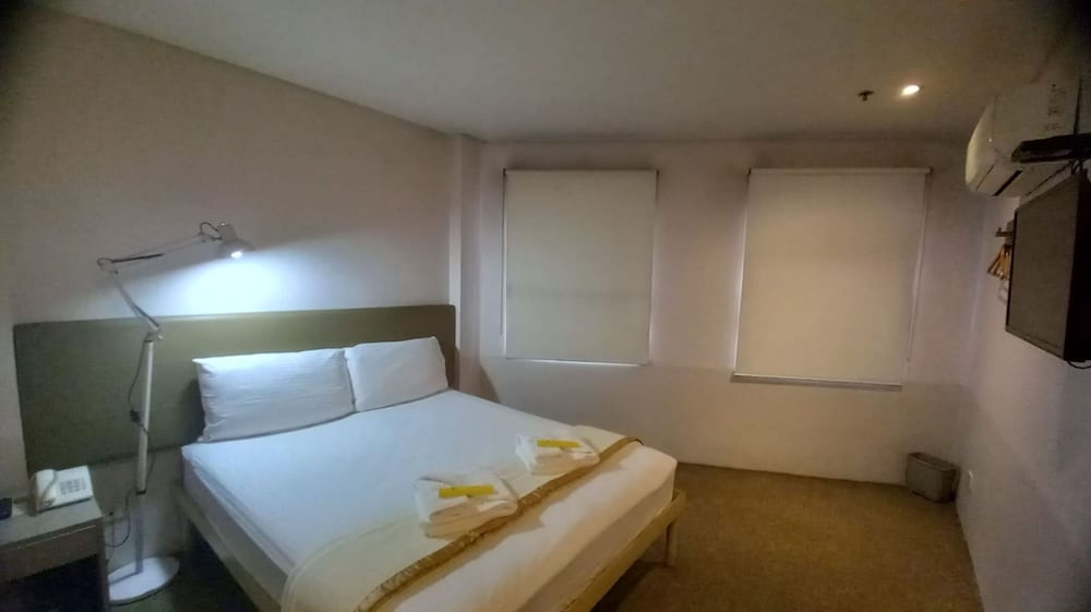 Deluxe Double Room Single Use photo 2