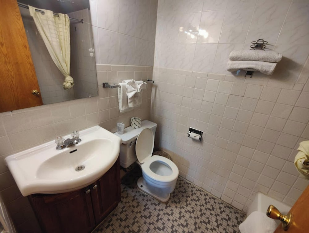 Motel Edgebrook Chicago North Shore By Oyo — photo 33