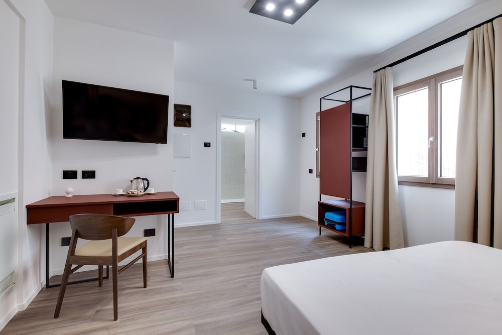 Basic Room photo 2