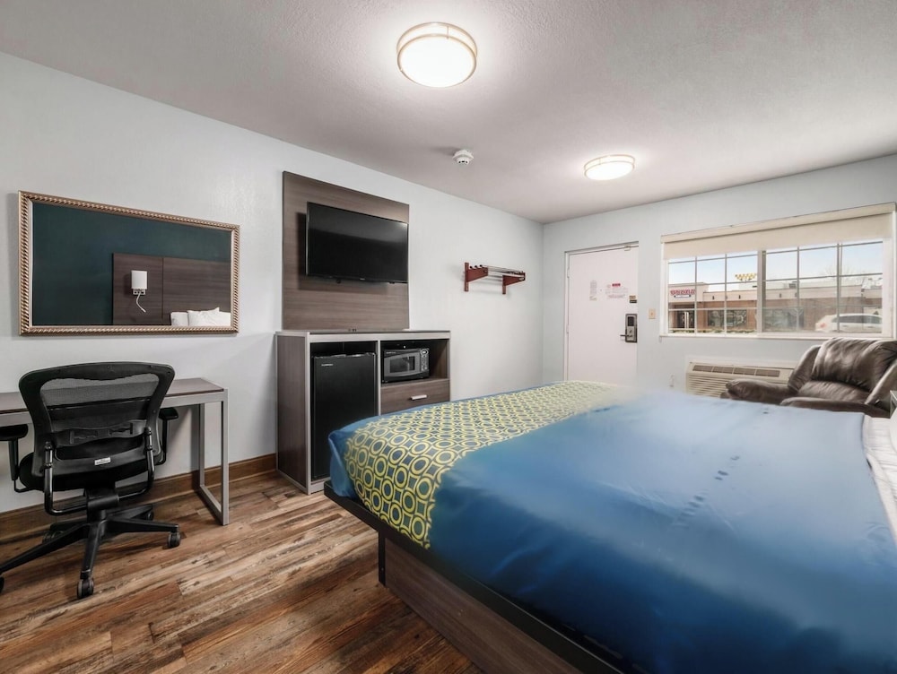 Room, 1 Queen Bed - Photo 2