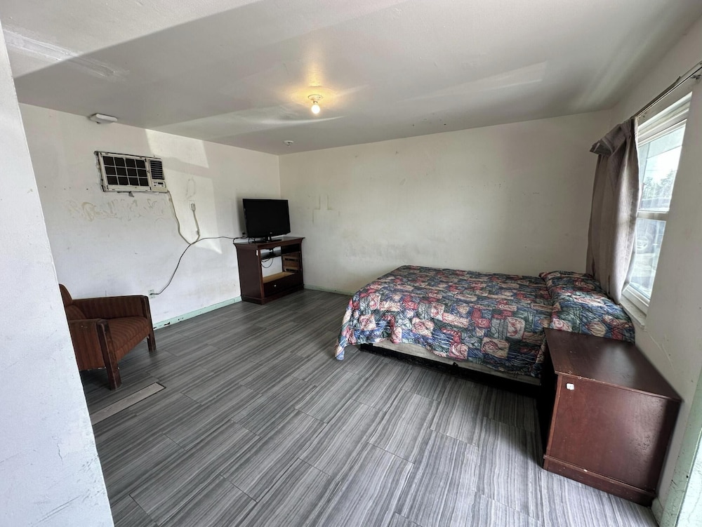Room, 1 Queen Bed, Smoking