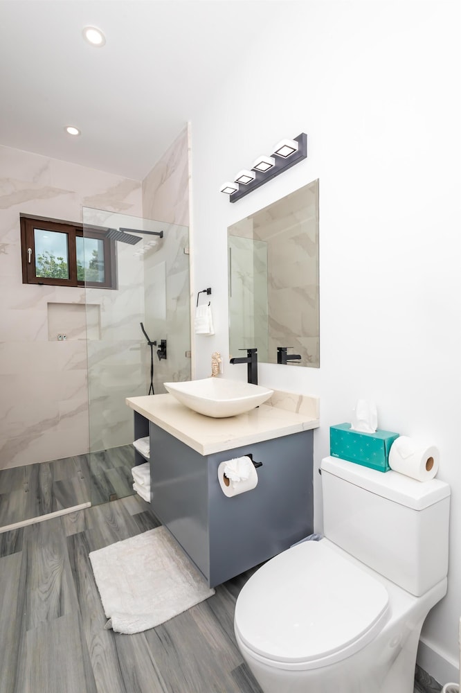 Family Condo (Suite) - Photo 15