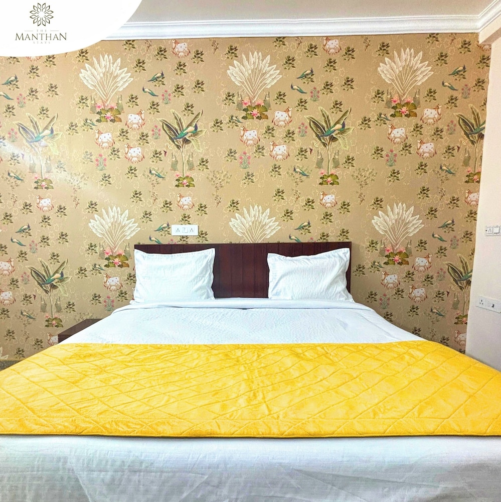 Deluxe Double or Twin Room, Balcony, City View