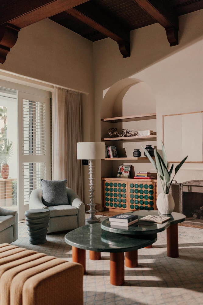 Villa (One) - Photo 8