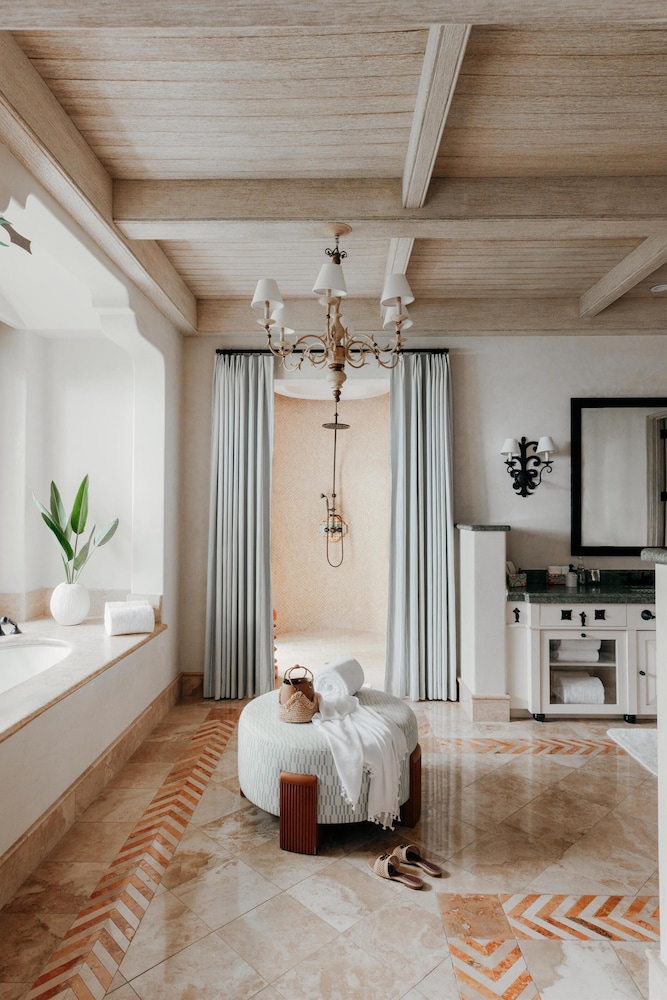Villa (One) - Photo 14