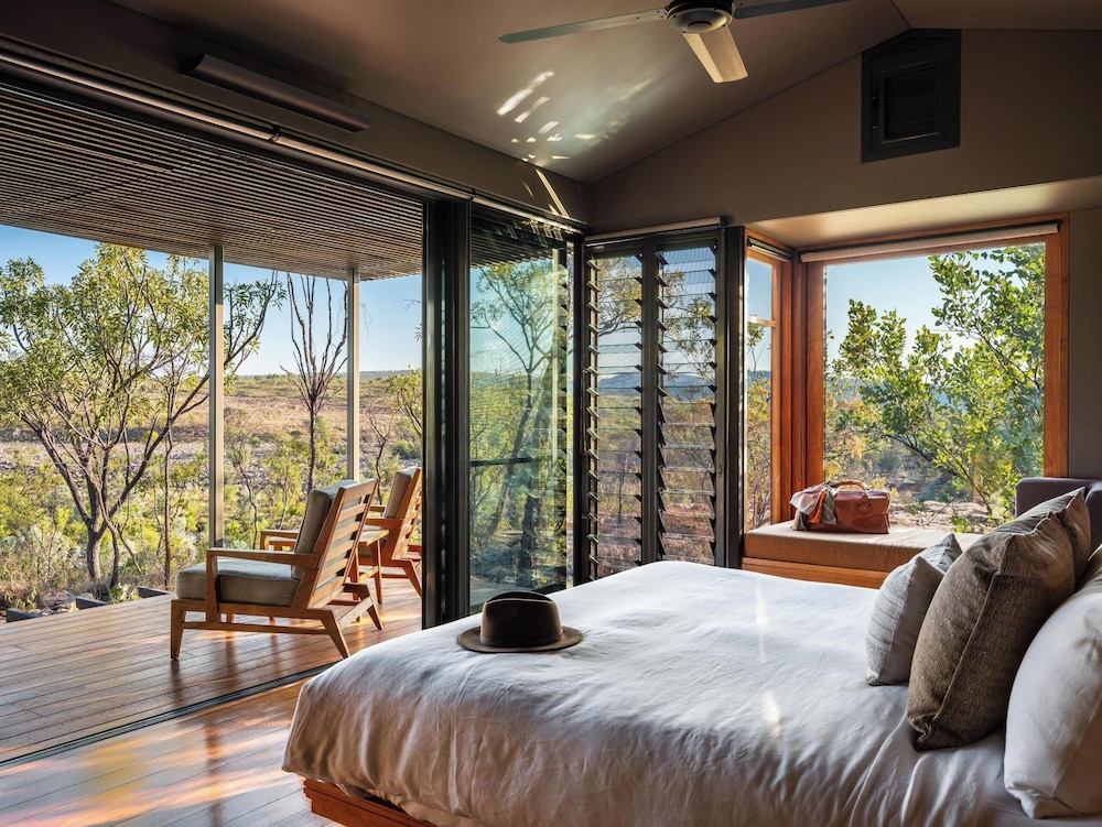 Cliffside Retreat