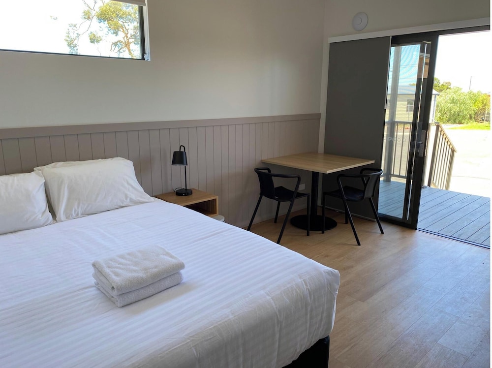 Deluxe Studio Room - Sleeps 2 photo 2
