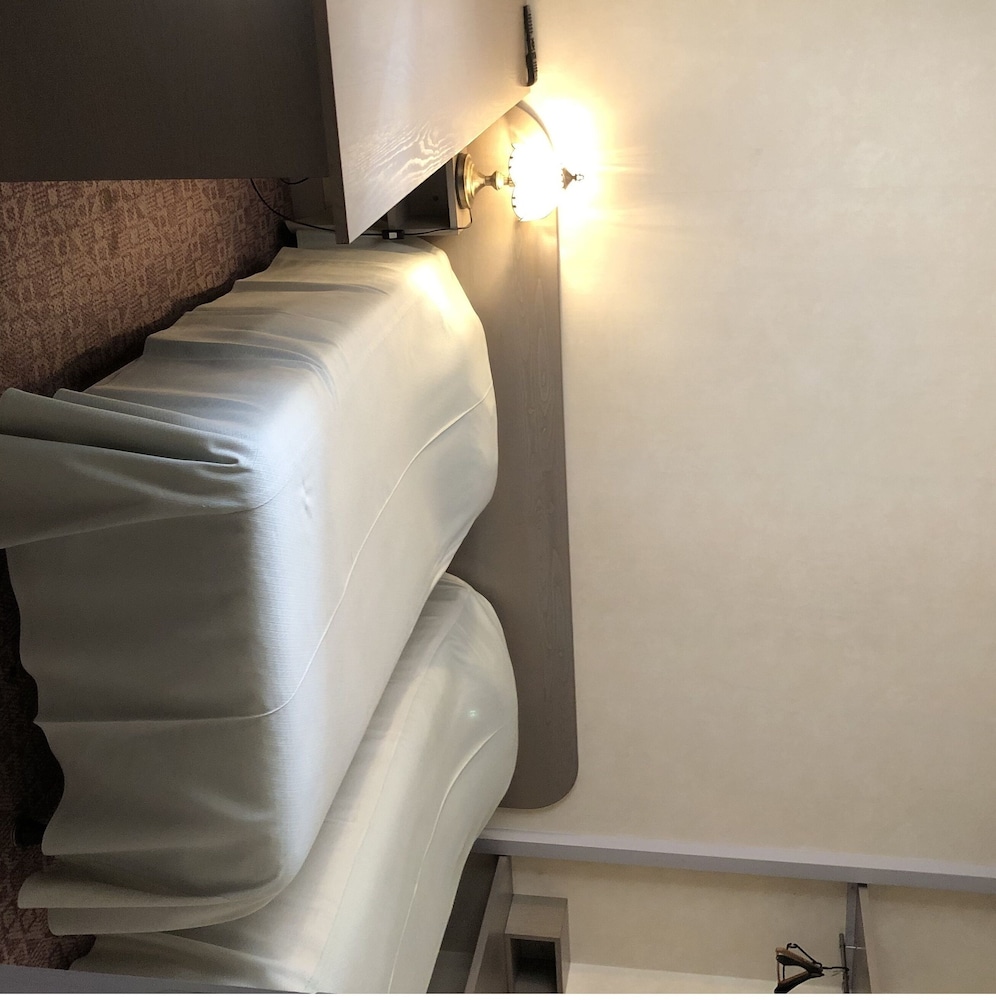 Classic Twin Room - Photo 4