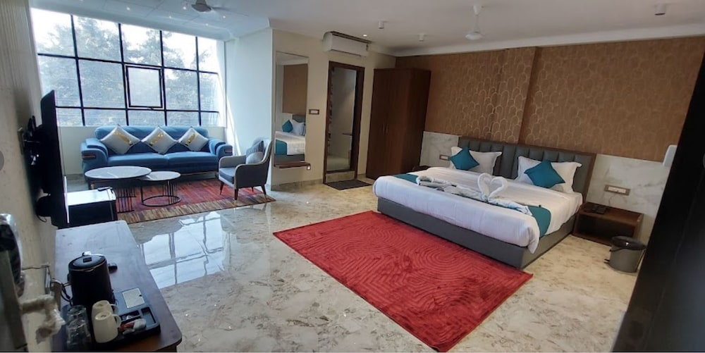 Luxury Studio Suite