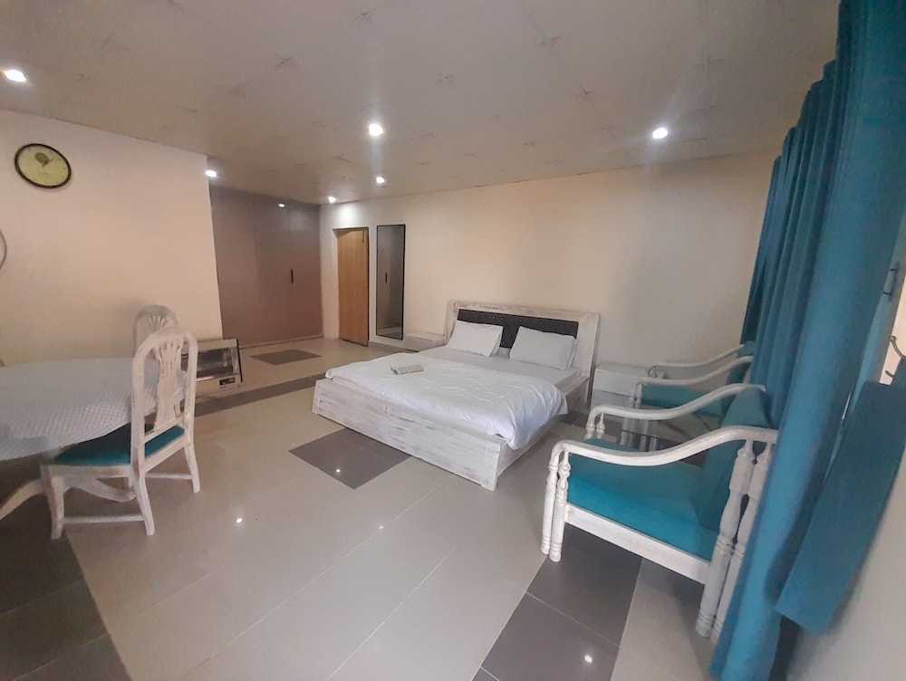 Deluxe Double or Twin Room photo 3