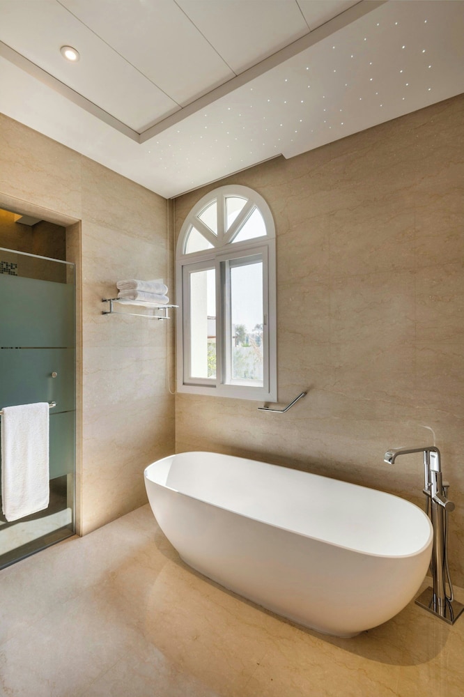 Villa, 3 Bedrooms, Private Pool - Photo 6