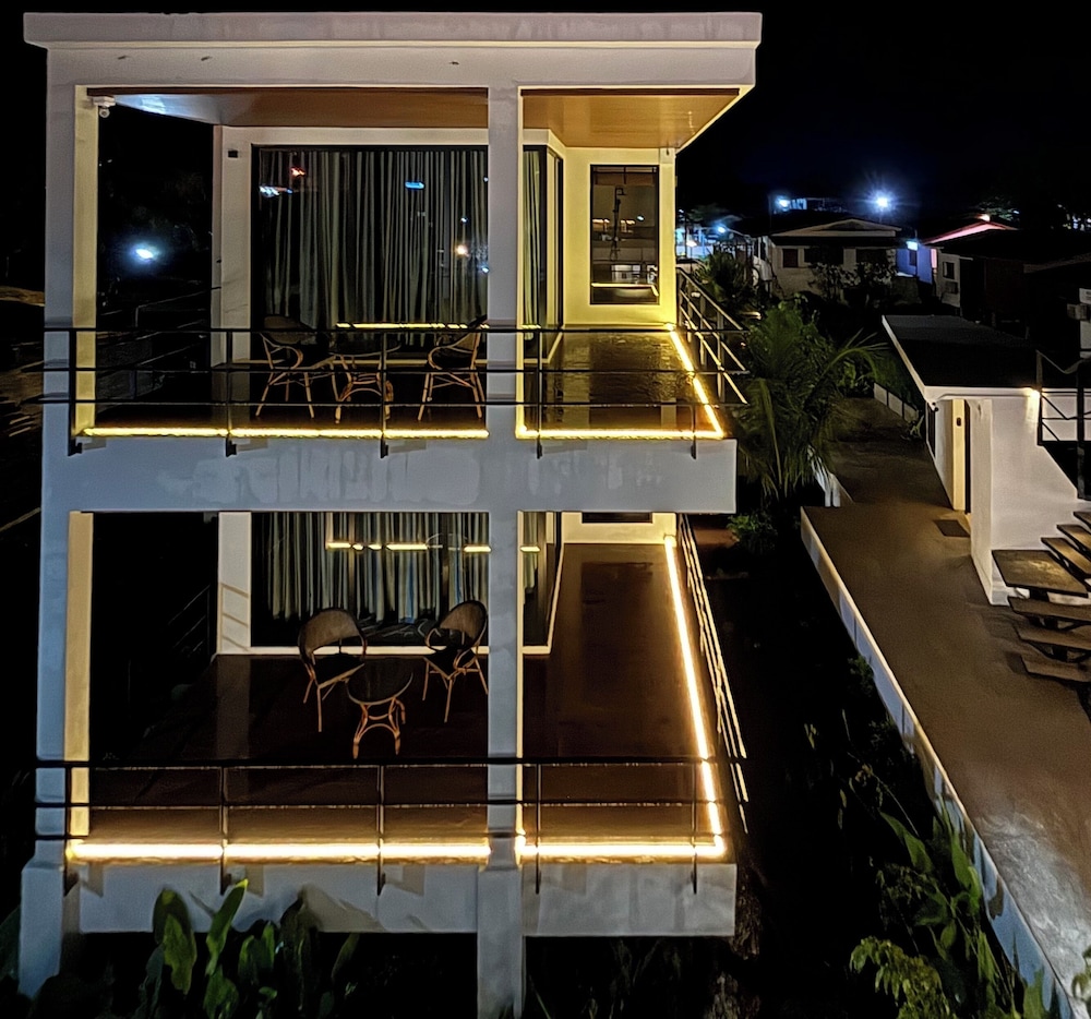 Deluxe Double Room, River View - Photo 4