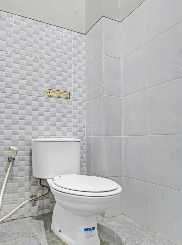 Standard Twin Room - Photo 3